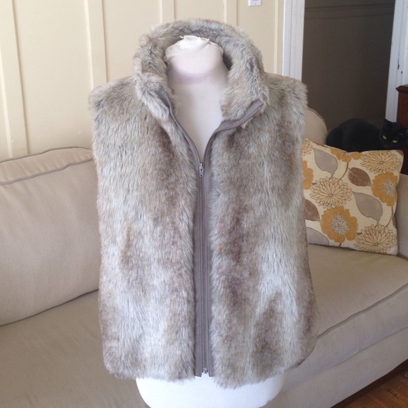 SOLD- Faux Fur Vest