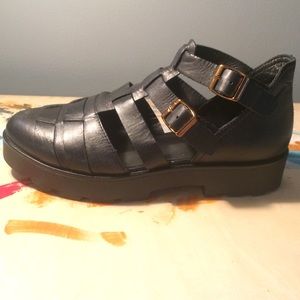 Vagabond; chunky sandals