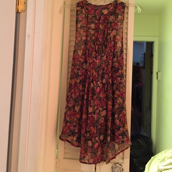 American rag floral tank top