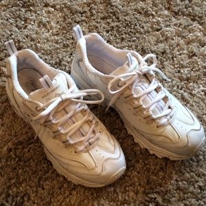Skechers white gym shoes