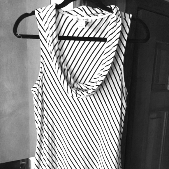 Cowl neck long blouse. Looks great with leggings