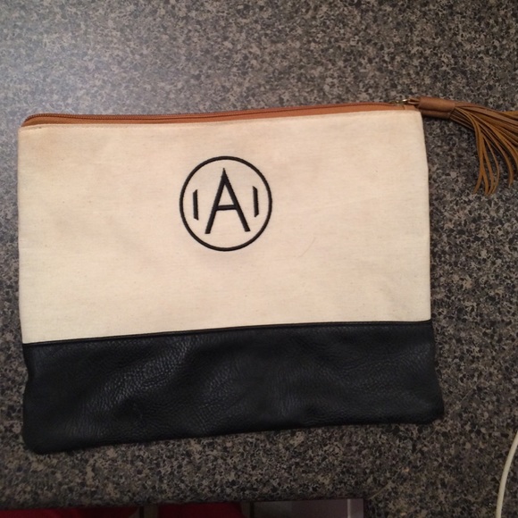 boutique "A" clutch. excellent condition.