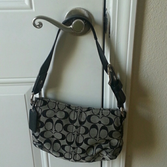 Coach Bag - Picture 2 of 4