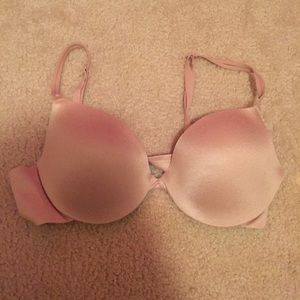 Beige Maidenform bra