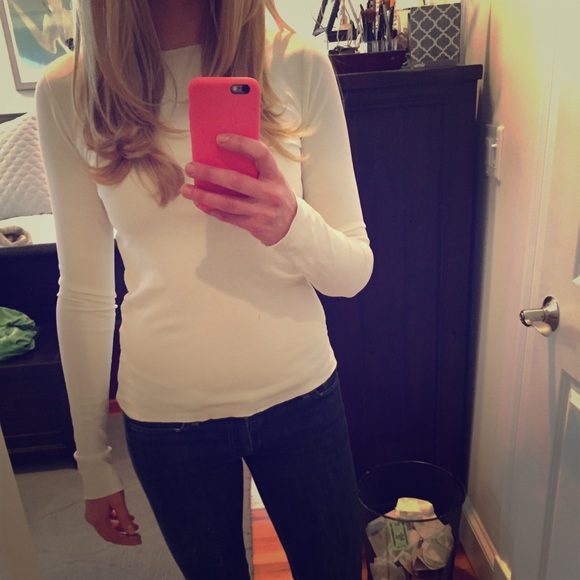 Like new Zara white long sleeved shirt