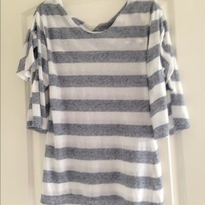 Cloth and Stone open sleeved shirt