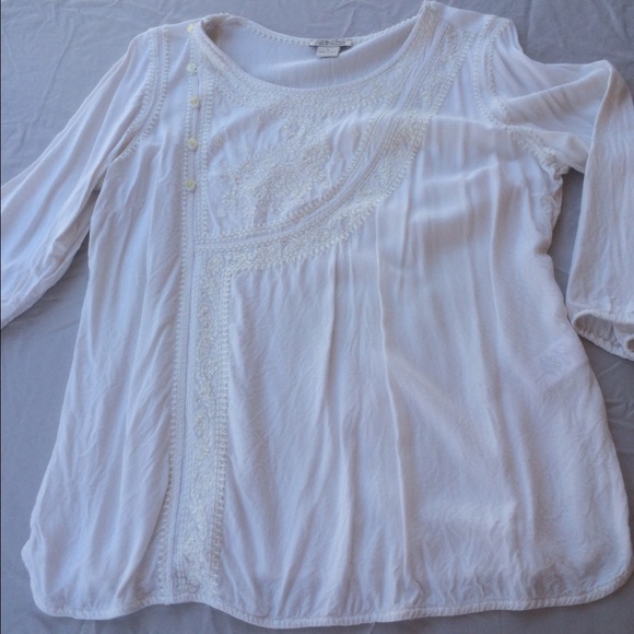 Lucky Brand Tops - Feeling Lucky