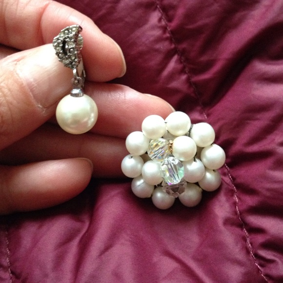 🎈Bundle🎈Assorted clip-on earrings. - Picture 4 of 4