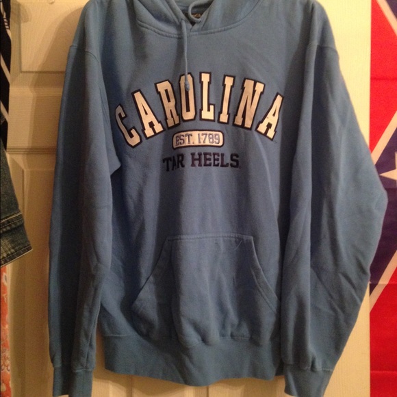 Tar Heels sweatshirt