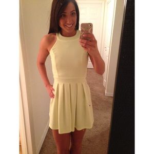 Yellow racer bow dress size small