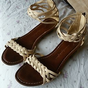 American Eagle Braided, Zip-up Sandals