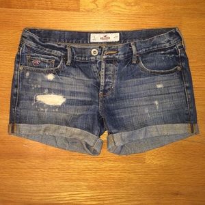Hollister size 5 Jean shorts