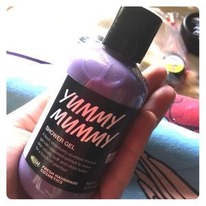 LUSH Yummy Mummy Shower Gel