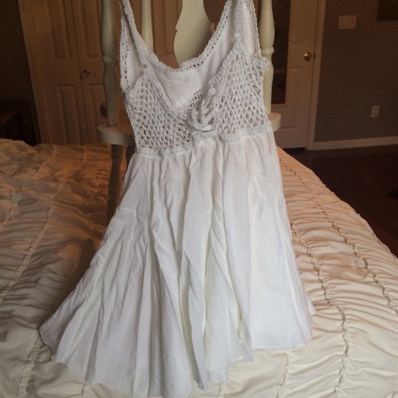 Crocheted Dress - Picture 3 of 4