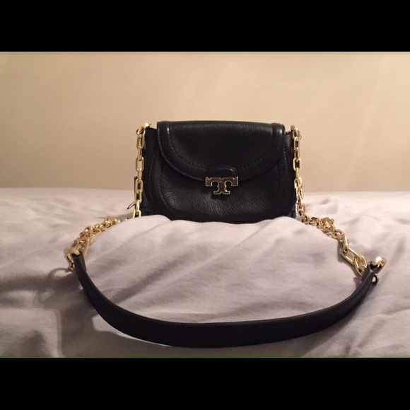 --TRADED-- Tory Burch cross body - Picture 2 of 4
