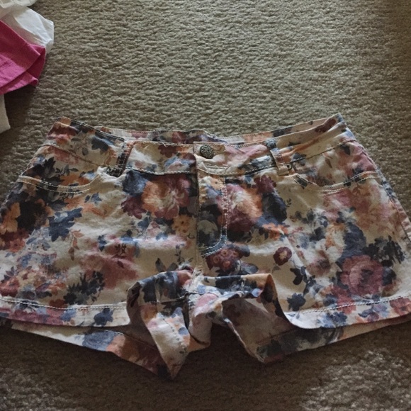 flower shorts