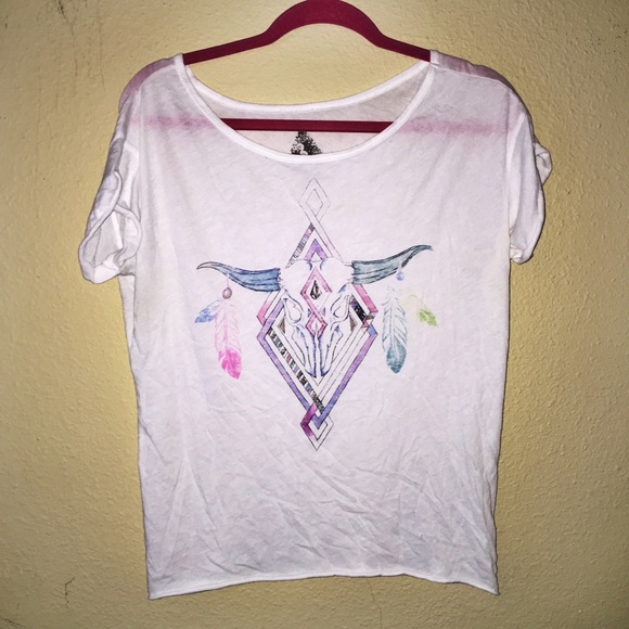 Multi color bull graphic tee 🌵