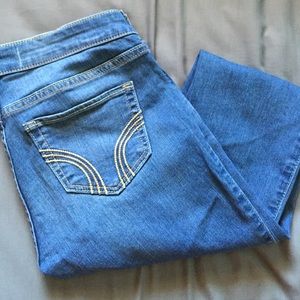 Light wash Hollister skinny jeans