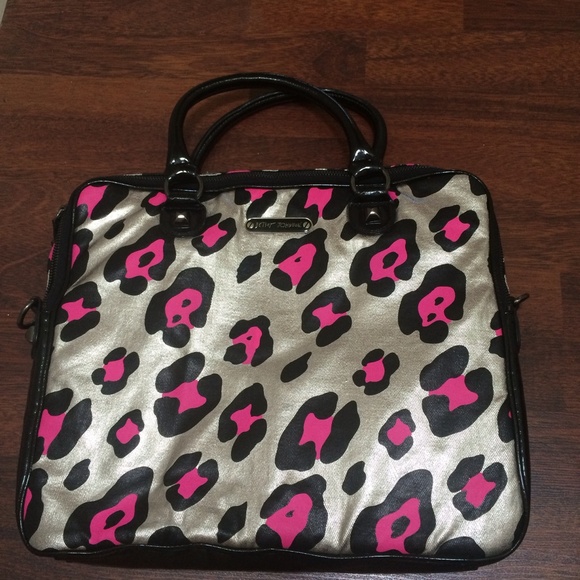 *NWOT*Betsy Johnson PinkSilver Leopard laptop case