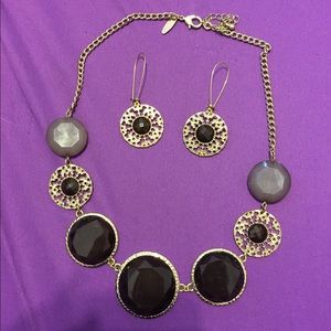 Necklace w/ Matching Earrings