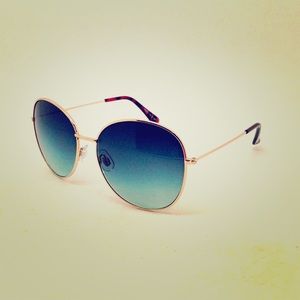 NWOT Urban Outfitters Blue Lens Aviators