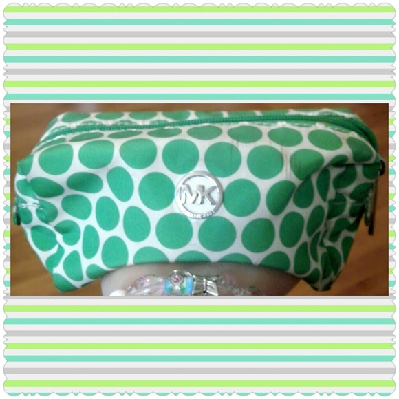Michael kors! Makeup bag/change purse