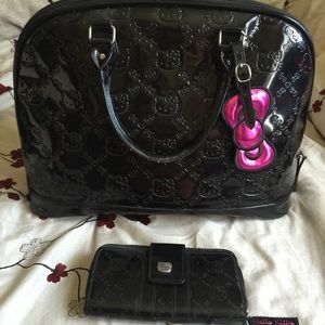 Large black hello kitty handbag with wallet
