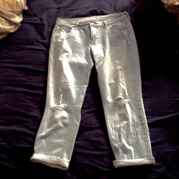 🚫TRADED🚫 Old navy boyfriend jeans with holes