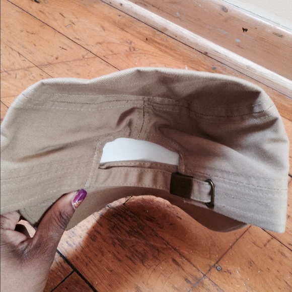 🍂Khaki Brown Trimmed Cross Hat🍂 - Picture 3 of 3