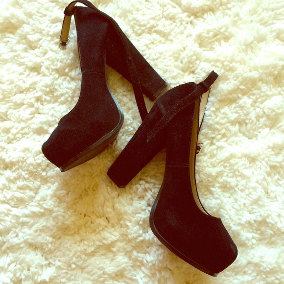 Chunky Suede Steve Madden Heels