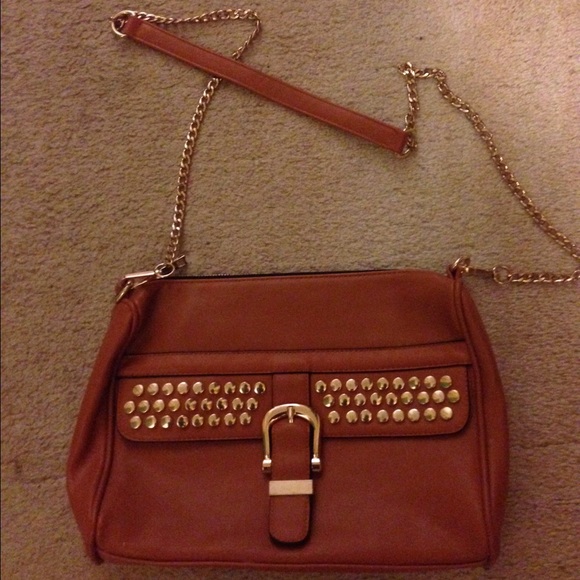 CHESTNUT studded color side bag 😍