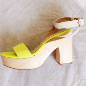 Chinese Laundry Sandal Platforms