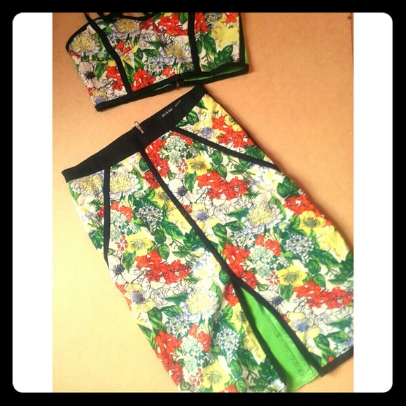 Floral skirt set