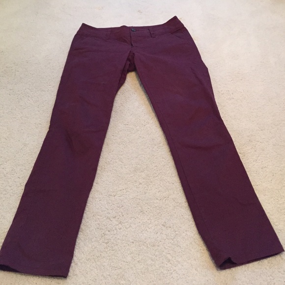 Dark Red American Eagle Skinny Pants