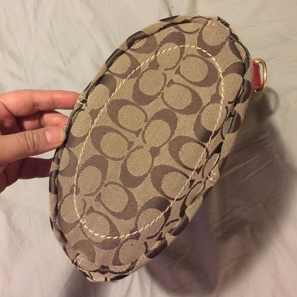 Coach signature bucket bag - Picture 3 of 5