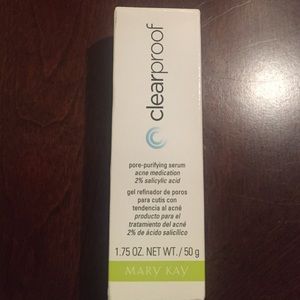 Clear proof pore purifying serum by Mark Kay