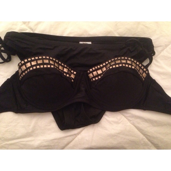 black studded strapless push-up swimsuit