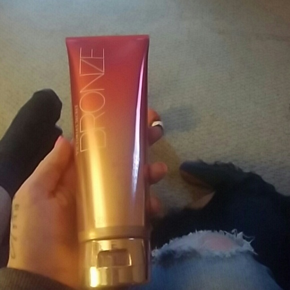 Victoria's secrect bronze