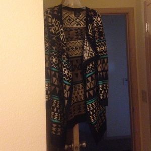 SALE‼️‼️ Aztec Print Cardigan
