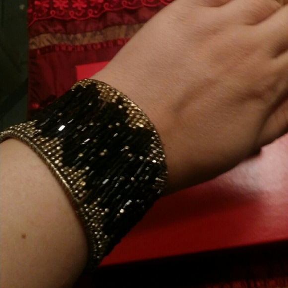 Beautiful Moroccan cuff bracelets - Picture 2 of 3