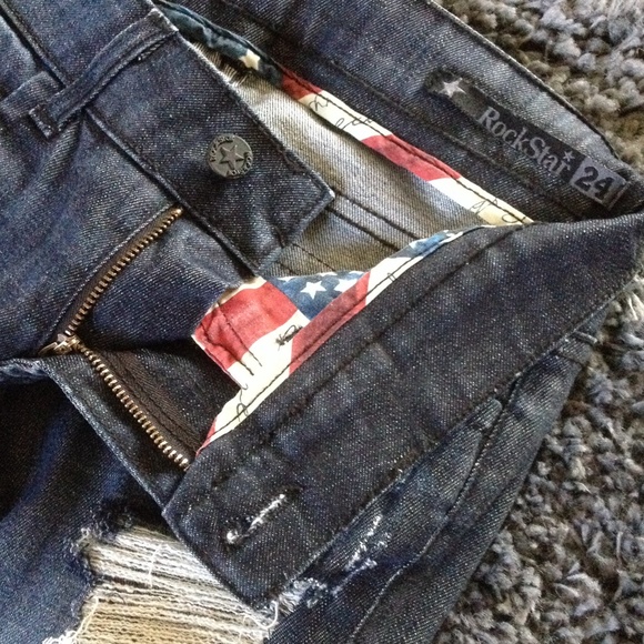 DESIGNER: Rockstar Jeans