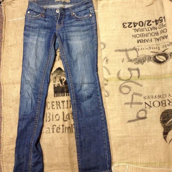 AE size 4 reg skinny jean