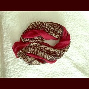 Infiniti scarf