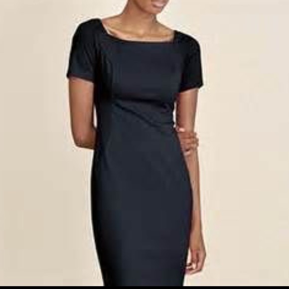 Ann Taylor perfect LBD dress buttons down back🔥