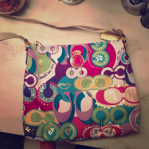 *NWOT*Coach poppy Brand cross body bag! 💕