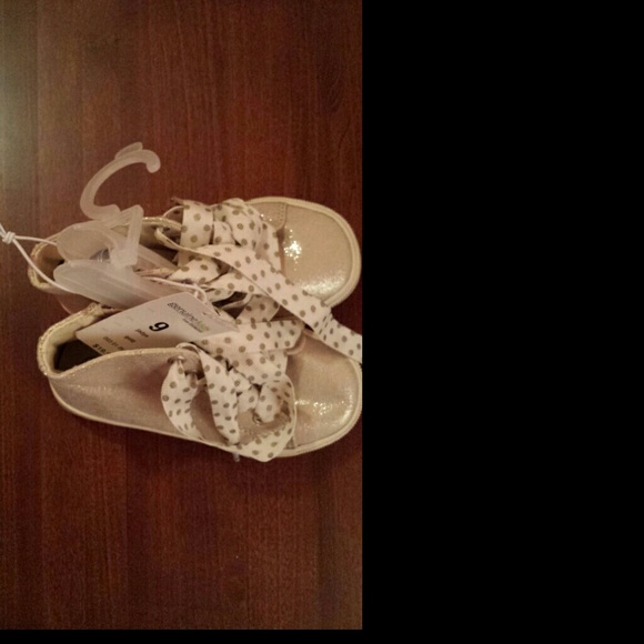 Toddler size 9 shoes