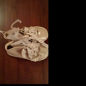 Toddler size 9 shoes