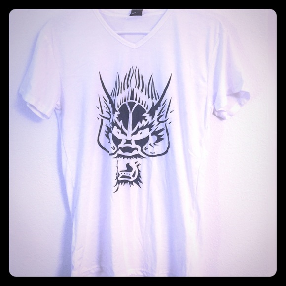 Graphic tee size 2-4