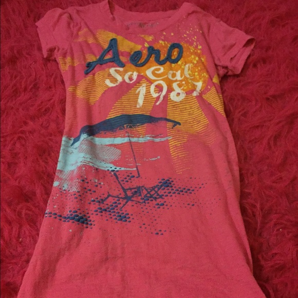 pink tee