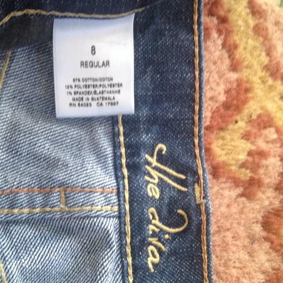 Jeans - Picture 3 of 4